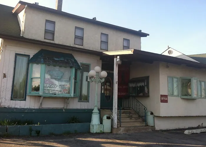 Granny\'S Motel